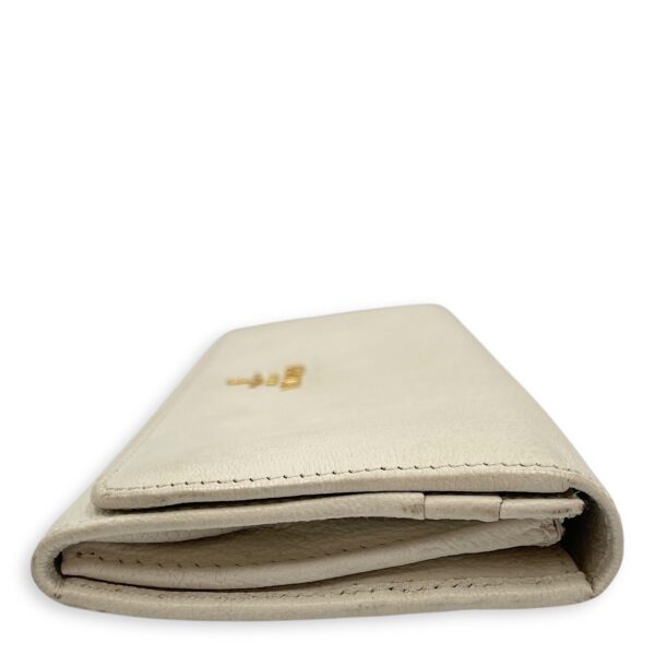 Long White Wallet in Calfskin, Gold hardware - Image 5
