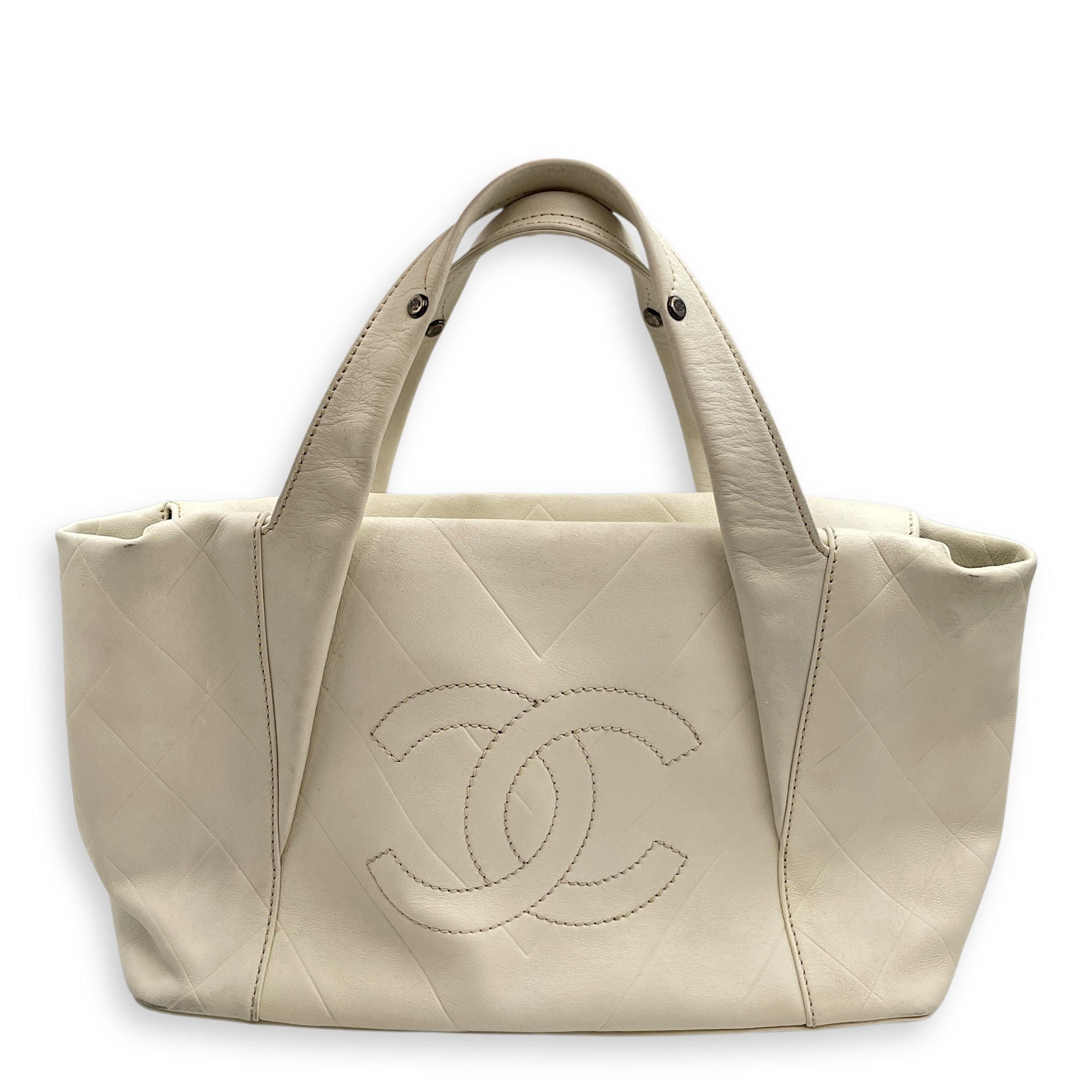 CC Chevron All Day Long White Tote Bag in Calfskin, Brushed Palladium hardware
