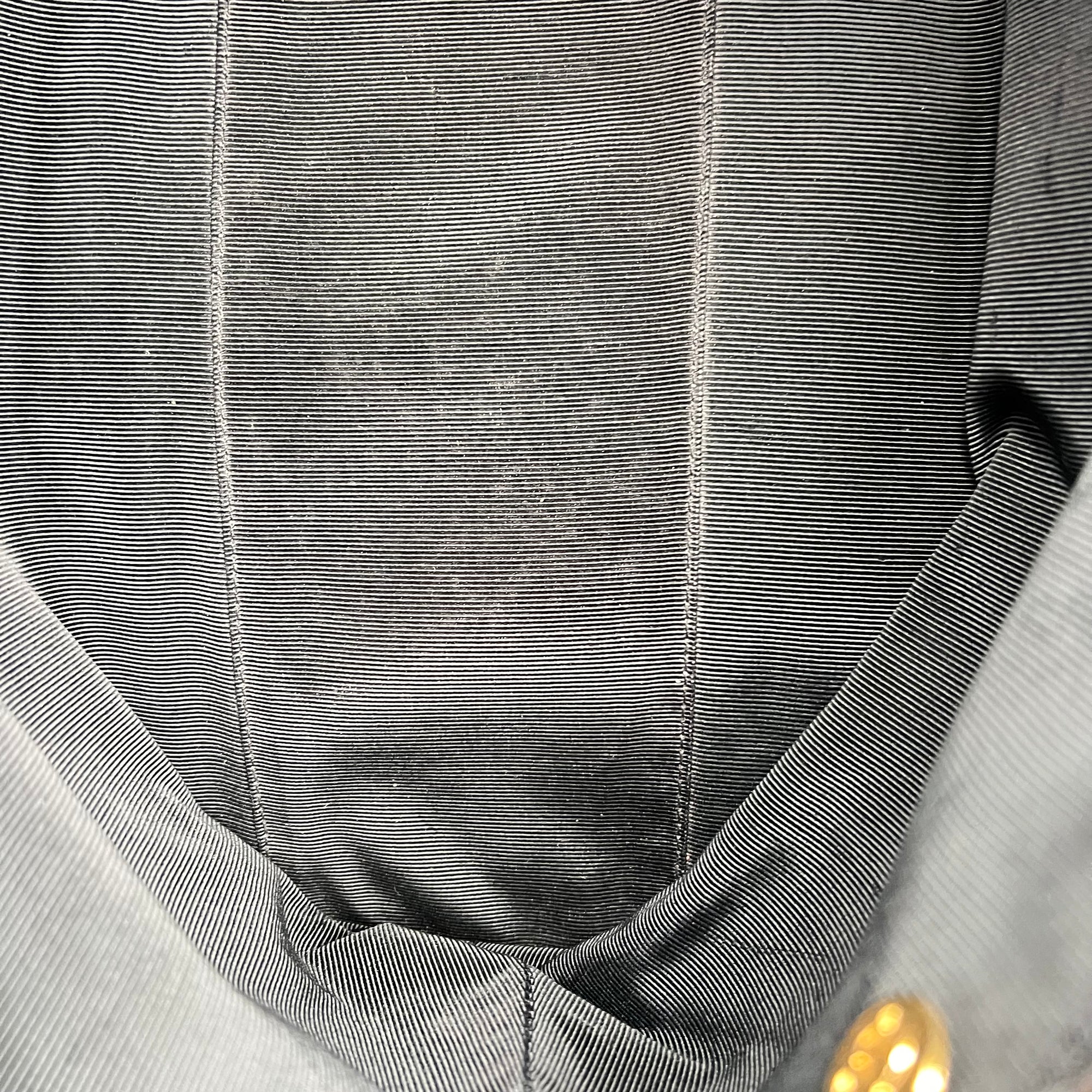 Vintage CC lock Shoulder Bag Black in Caviar Leather, Gold hardware - Image 16