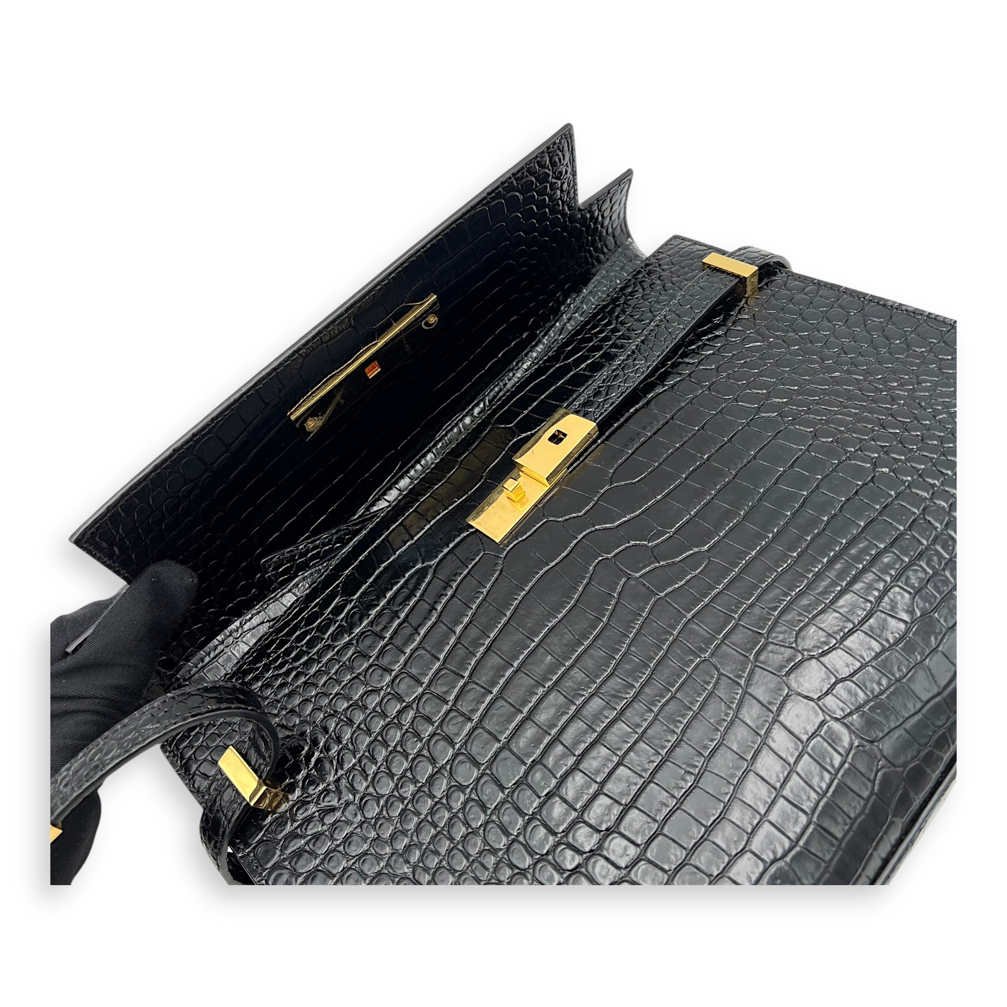 Manhattan Shoulder Bag Black in Crocodile Embossed Calfskin, Gold hardware - Image 10