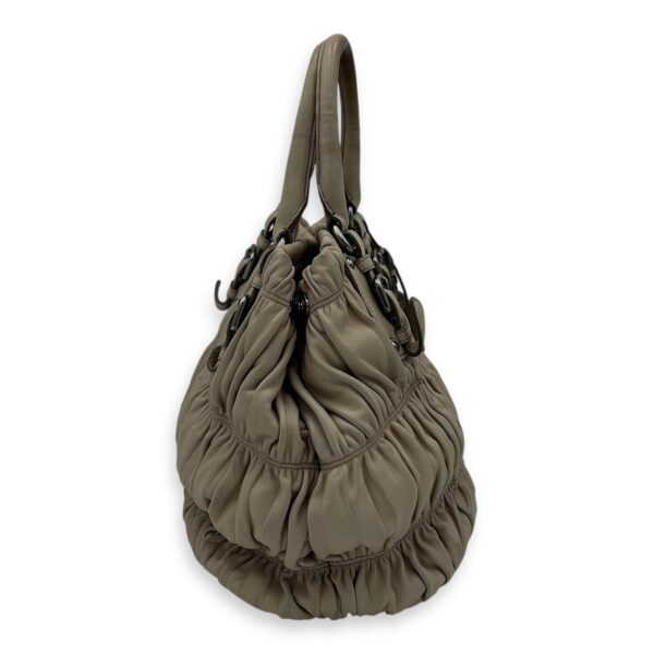 Gaufre White Top Handle Bag in Lambskin, Silver hardware - Image 4