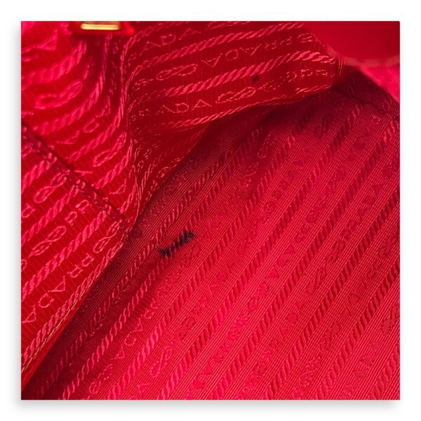 Galleria Top Handle Bag Red in Saffiano Leather, Gold hardware - Image 15