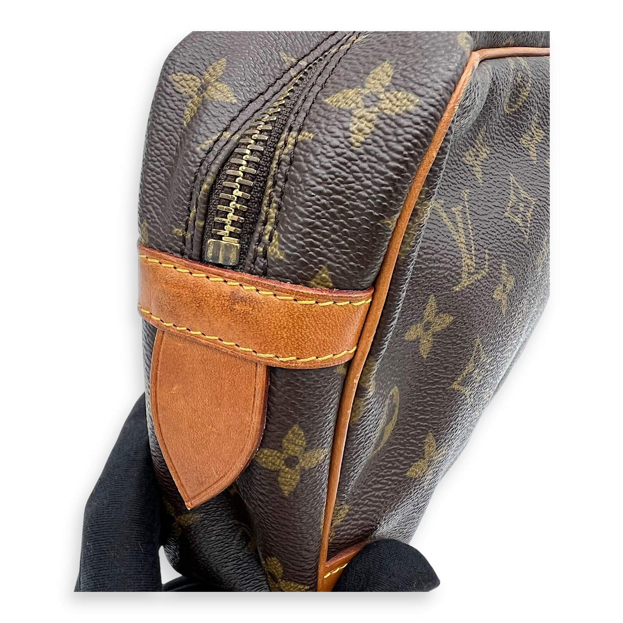 Compiegne Brown Pouch in Monogram Coated Canvas, Gold hardware - Image 9
